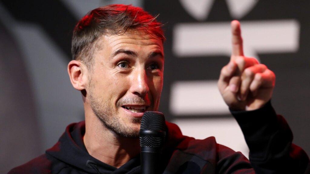 Shea Lacey Manchester United Brighton 2025-26