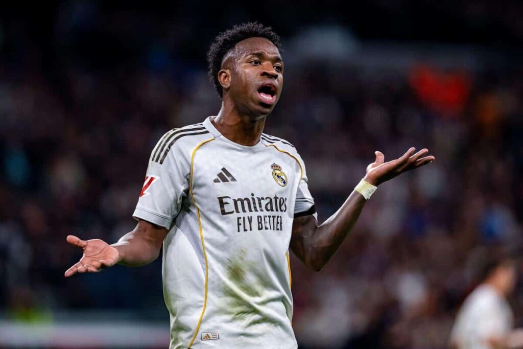 Vinicius Junior vil bli i Real Madrid midt i Arsenals interesse