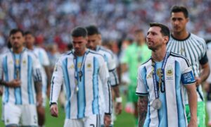 Argentina stemplet &laquo;såre tapere&raquo; over VM-slutttaktikken og nektet å gi Spania æresvakt etter VM-finalekaos