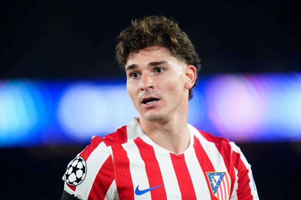 Julian Alvarez i Atlético Madrid står høyt på Barcelonas ønskeliste