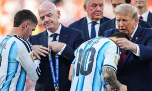 Gianni Infantino berømmer Argentinas &laquo;profesjonalitet&raquo; i verdensmesterskapet når FIFA-presidentens brev til FA dukker opp