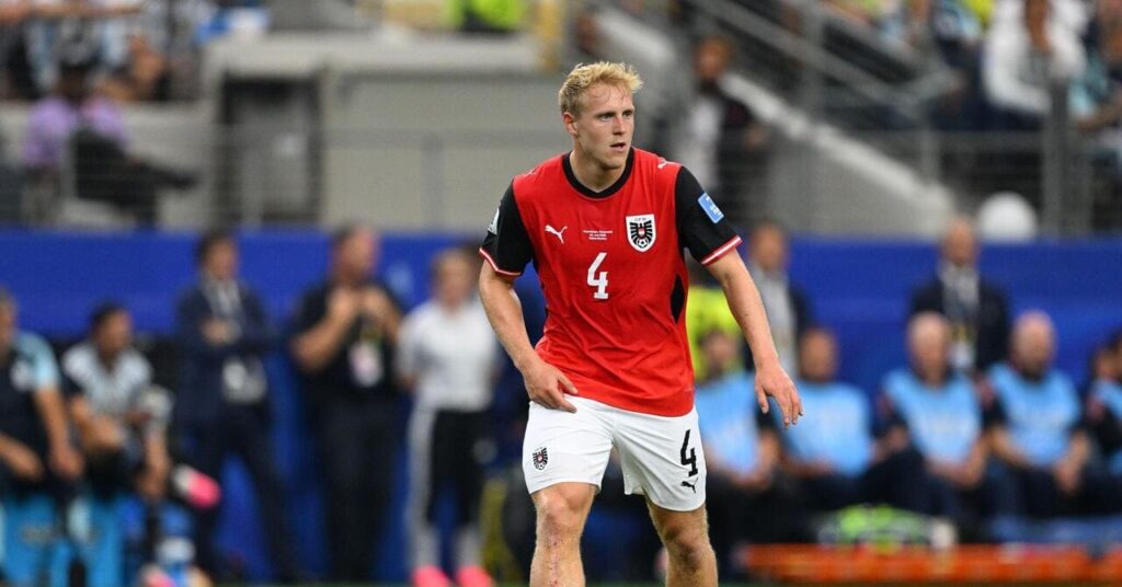 Nottingham Forest foretar første signering under Glasner