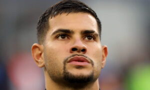 Arsenal er &laquo;nær&raquo; å handle for Newcastle-kaptein Guimaraes