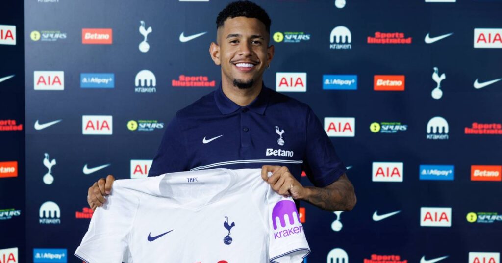 Tottenham signerer Savinho fra Man City for £75 millioner