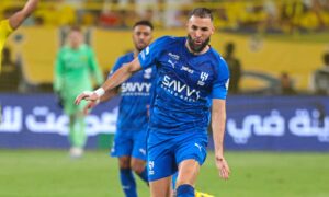 Aqla utenfor banen: et brennende opprør krever fjerning av Benzema fra Al-Hilal!