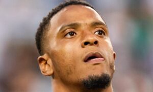 Arsenal signerer Konsa før Premier League-åpningen