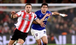 Aston Villa får et Taylor Harwood-Bellis-slag da Southampton avviser budet på 18 millioner pund