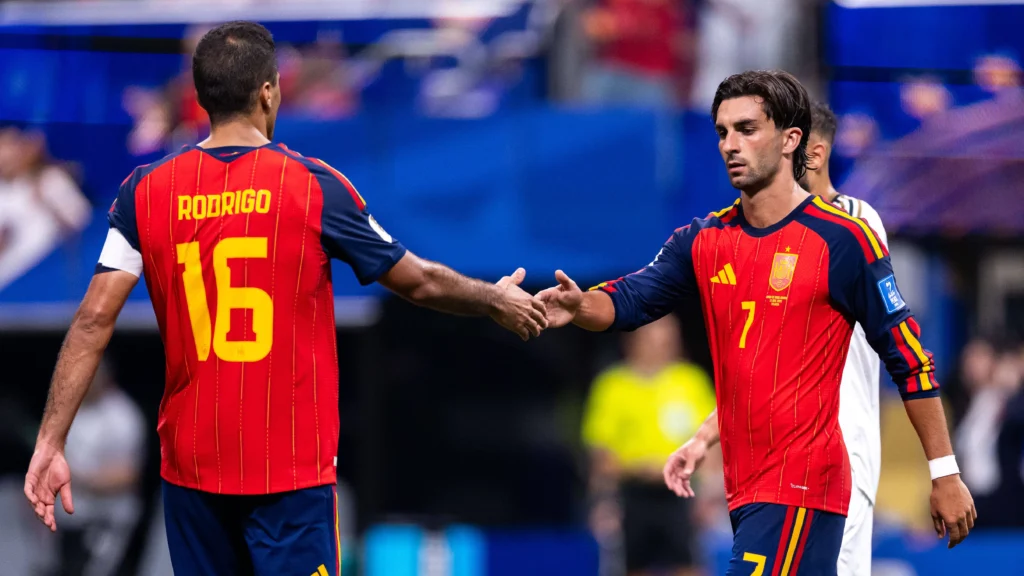 Ferran Torres og Rodri i et usikkert kappløp med tiden