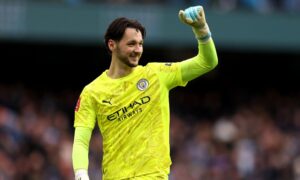 Leeds knuste britisk keeperrekord med 45 millioner pund James Trafford-avtale fra Man City