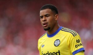 Tidlig mål sluppet inn og senere sjokk: Noah Atubolu tåler en turbulent debut på Eintracht Frankfurt