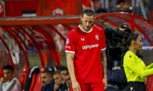 Wout Weghorst lider av et ekstremt smertefullt øyeblikk i det 61. minutt på De Grolsch Veste