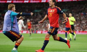Av video: Verdensmestere rocker Wembley med en spennende seier over England