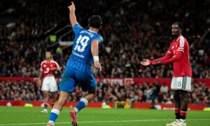 Brighton fullfører et sensasjonelt comeback og slår Manchester United ut av Carabao Cup