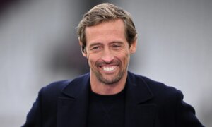 ‘Jeg tror de vil vinne!’ – Peter Crouch kommer med dristige spådommer mellom Arsenal og Chelsea før det store Premier League-oppgjøret