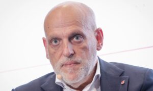 Tebas: Real Madrid la hardt press på dommerne, og de tapte ikke derbyet på grunn av disse avgjørelsene