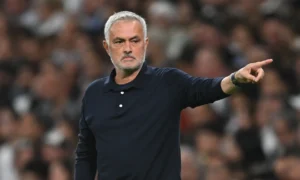 Real Madrid-sjef Jose Mourinho lanserer et brutalt angrep på Barcelona på grunn av Negreira-saken mens han berømmet Italia for Calciopoli