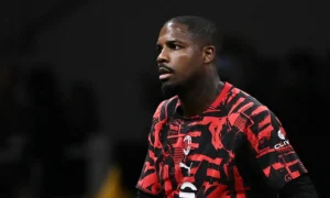 Mike Maignan gir en dyp unnskyldning til AC Milan-fansen etter avvisning av rødt kort mot Bournemouth