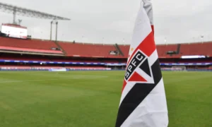 Thierry Henry saksøker brasilianske giganter Sao Paulo for £700 000 på grunn av angivelig «medisinsk feilbehandling»